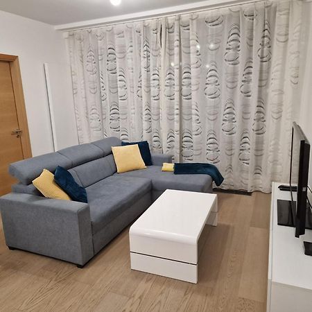 Stylish Panorama City Family Suite Братислава Екстер'єр фото
