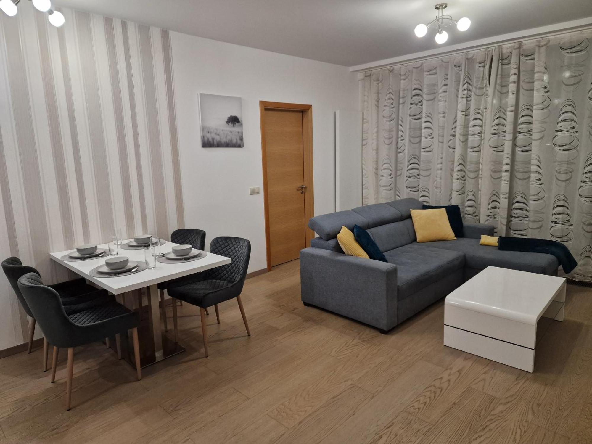 Stylish Panorama City Family Suite Братислава Екстер'єр фото